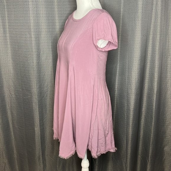 SILENCE + NOISE XS PURPLE FITTED HANDKERCHIEF DRESS - Picture 2 of 7